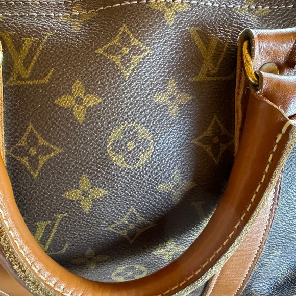 Louis Vuitton 🔥 RARE 🔥 Saks Fifth Avenue classic 45 Keepall 🎉 HOST PICK 🎉 - Picture 12 of 16